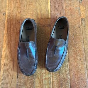 Men Clarks driving loafer